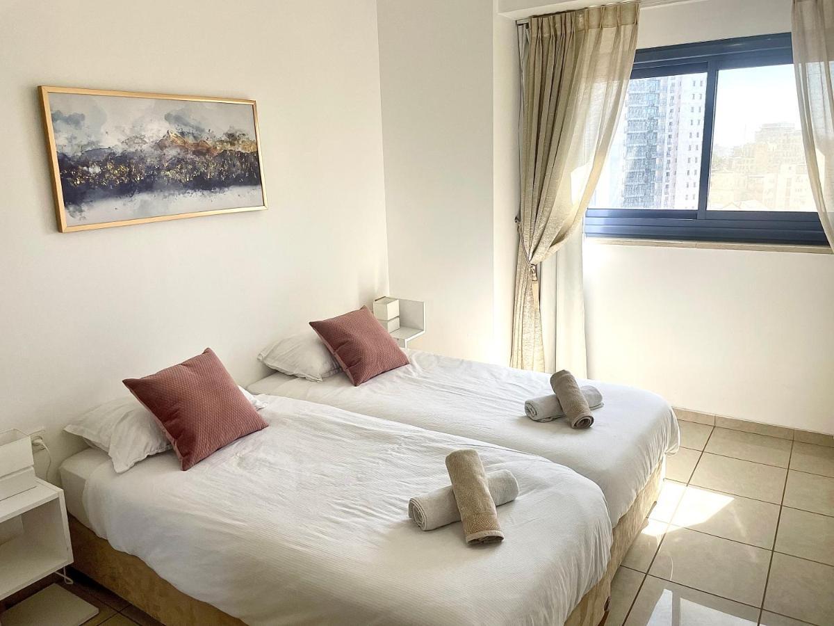 Apartment In Heart Of القدس المظهر الخارجي الصورة